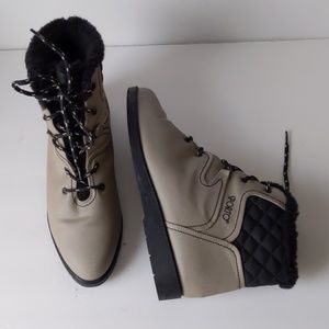 Sporto gray/black faux-fur lined booties-sz 9M